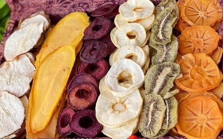 8 فایده ی جالب میوه های خشک برای سلامتی